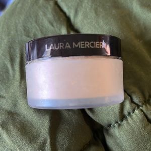 Laura mercier translucent honey